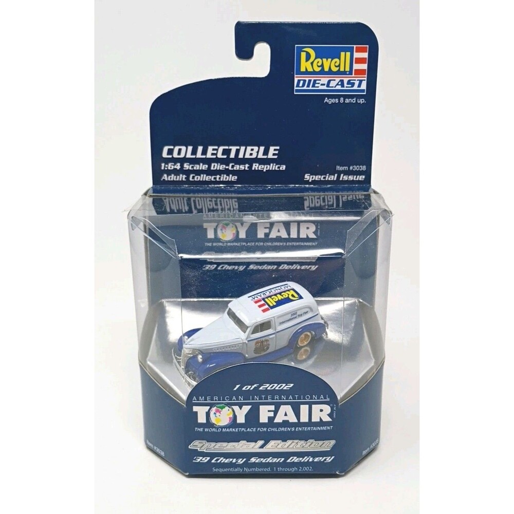 American International Toy Fair 2002 '39 Chevy Sedan Revell Die-cast 0130/2002